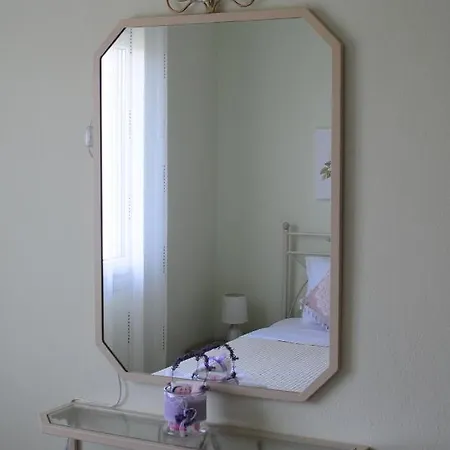 Mantos Apartment *